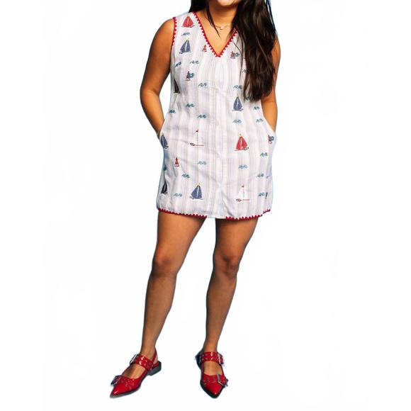 NEW QUEEN OF SPARKLES striped sailboat v neck tank dress in white - Picture 1 of 2
